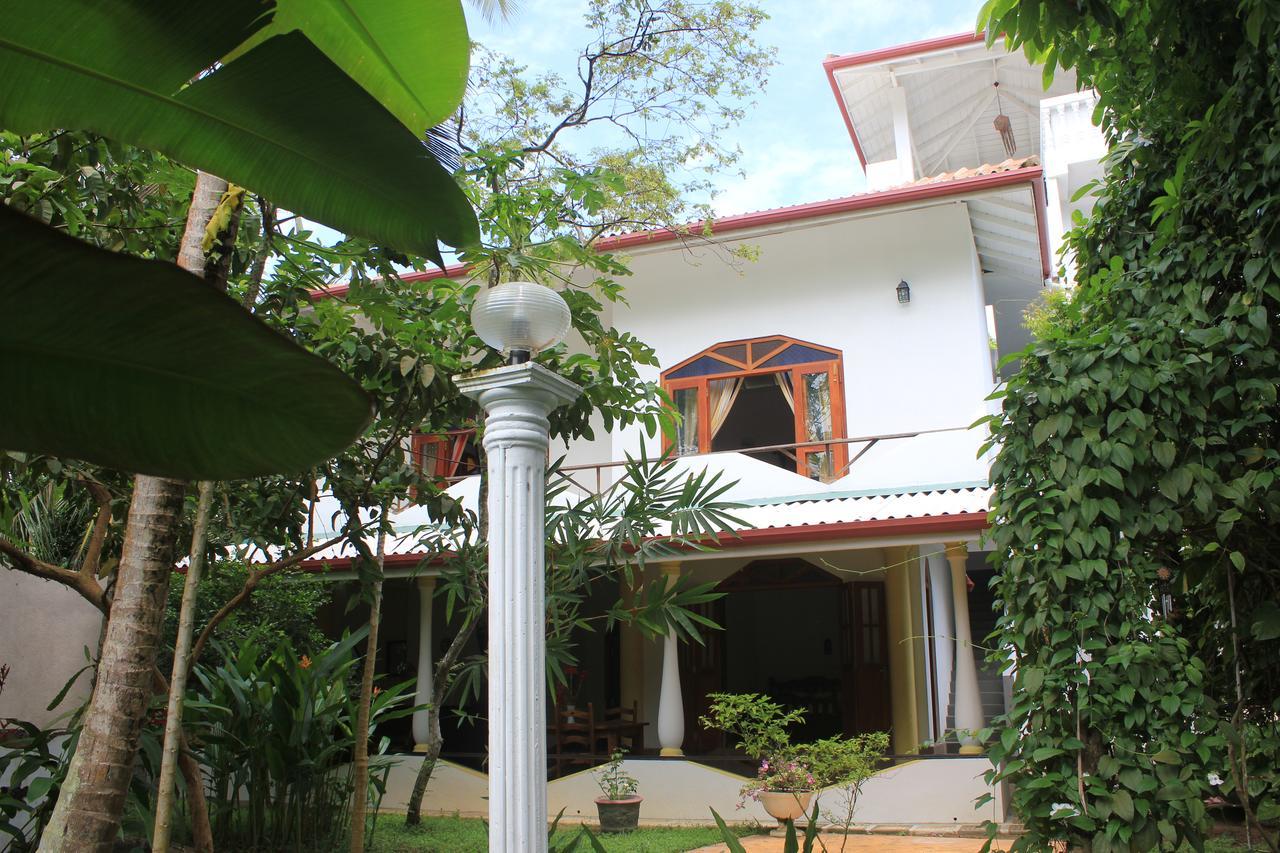 Dionis Villa Унаватуна Екстериор снимка
